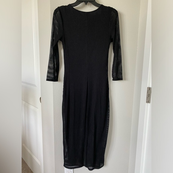 Express Sheer Sleeves Dress - Picture 4 of 5